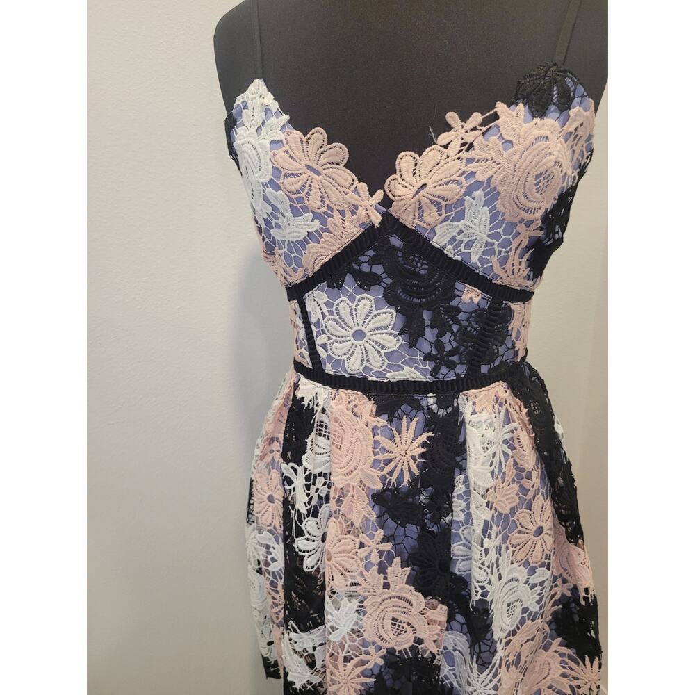 Romeo + Juliet Couture Lace Fit & Flare Dress – NWT – Size Medium – MSRP $240 - Picture 15 of 15
